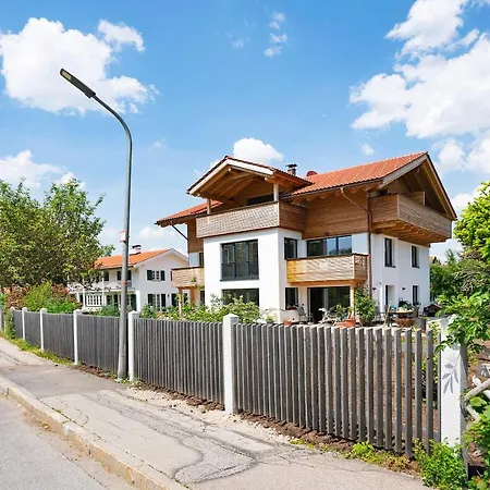Kalvarienberg Apartment *